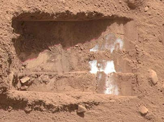 Mars Rover footprint, or John's tripod print?  You decide.
